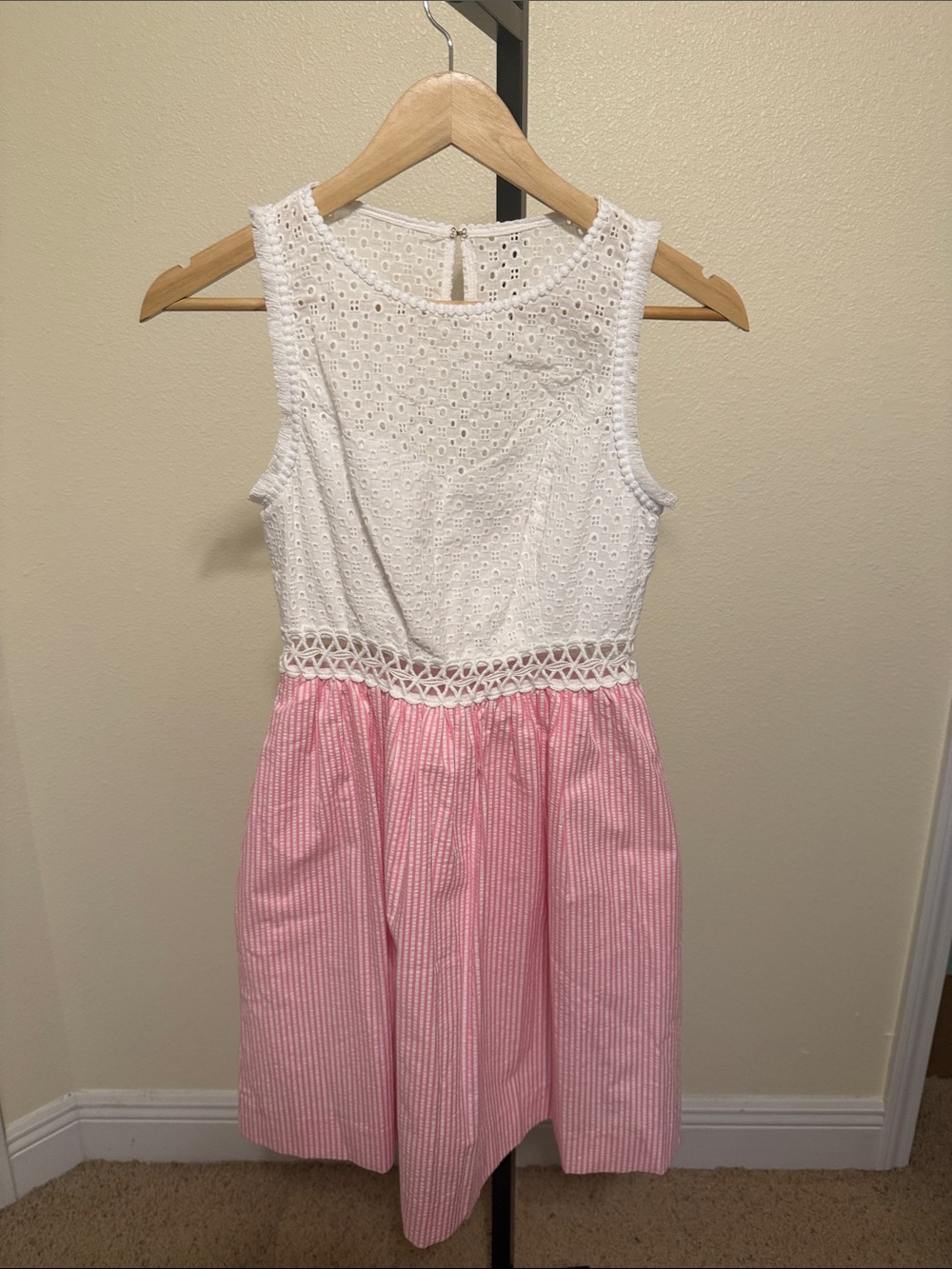 Lilly Pulitzer 🌻Women’s Pink Stripe Skirt with White Eyelet Bodice